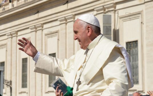Papież Franciszek udaje się do Bahrajnu. Poprosił wiernych o wsparcie