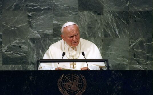 Jak na pedofilię w Kościele reagował Jan Paweł II? Jego decyzje pozostają kluczowe do dziś
