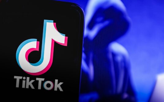 <strong>TikTok to aplikacja szpiegowska? Urzędnicy UE mają zakaz instalacji</strong>