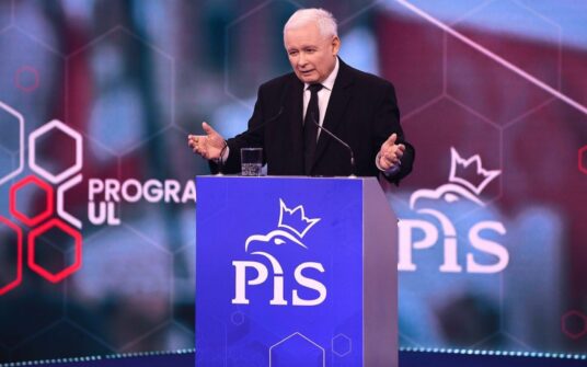 Zmiany w 500 plus. Jarosław Kaczyński zapowiedział zwiększenie świadczenia