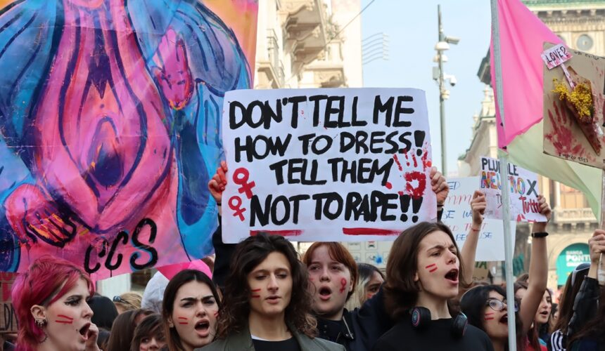 Profanacja we Włoszech