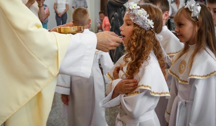 Wiara w rodzinie. Jak ją przekazywać?