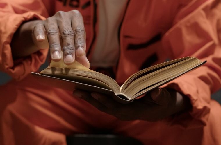 Policja zatrzymała za modlitwę przeciw dewiacjom w USA