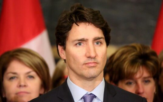 Premier Trudeau zmuszony do przyznania prawdy o Bożym Narodzeniu