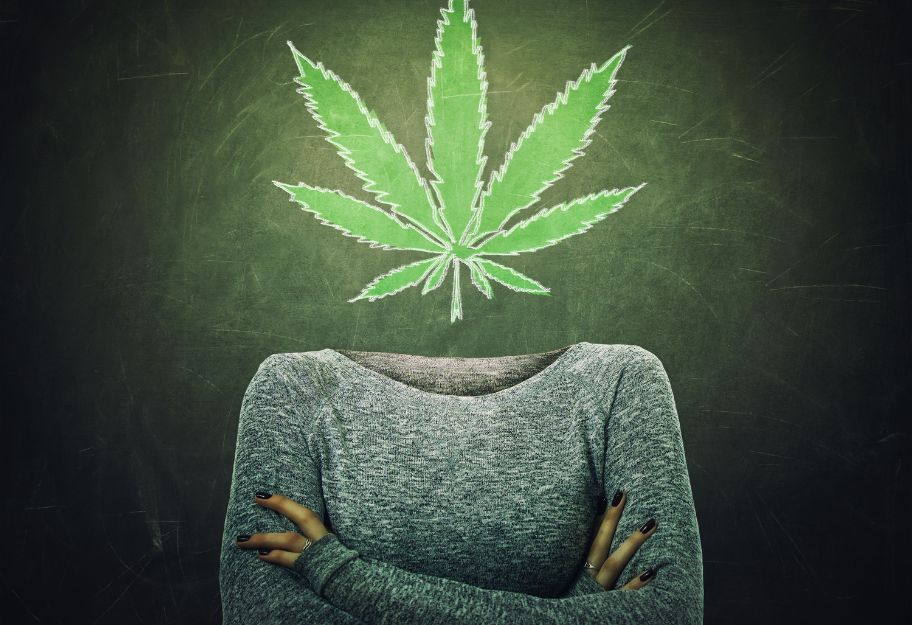 Wpływ marihuany na mózg. Jak zioło szkodzi nastolatkom?