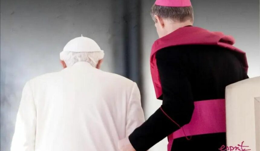 Rezygnacja Benedykta XVI. Kto skłonił papieża do ustąpienia?