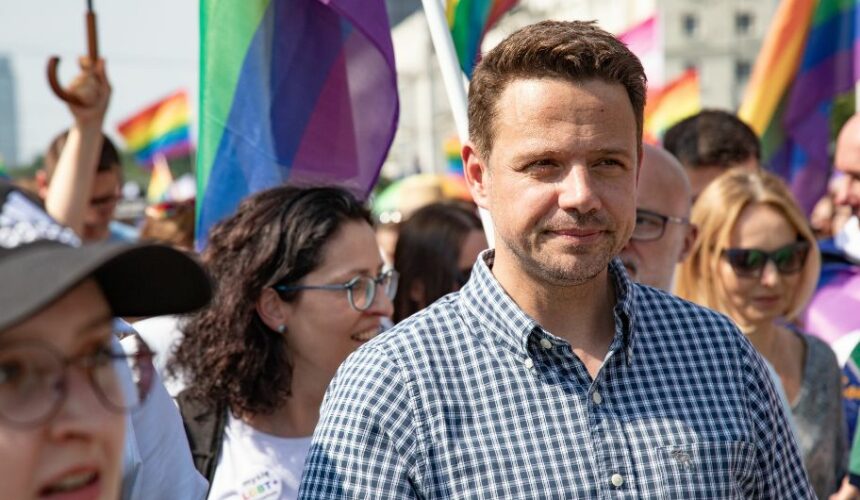 Dotacje dla lewicowych organizacji ze strony samorządów