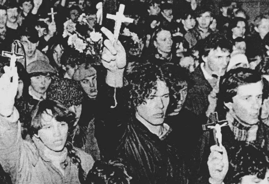 Strajk w Miętnem. 40 rocznica strajku uczniów w obronie krzyża