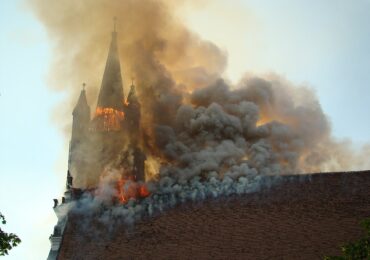 Spektakularny wzrost ataków na kościoły chrześcijańskie w USA i Izraelu
