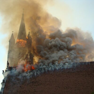 Spektakularny wzrost ataków na kościoły chrześcijańskie w USA i Izraelu
