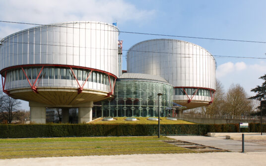 Europejski Trybunał Praw Człowieka podważa prawo do publicznego kultu