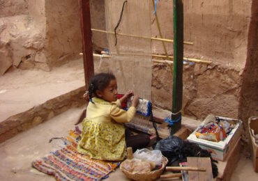 Chile stawia tamę handlu dziećmi: Komisja ds. Rodziny zatwierdza zakaz macierzyństwa zastępczego