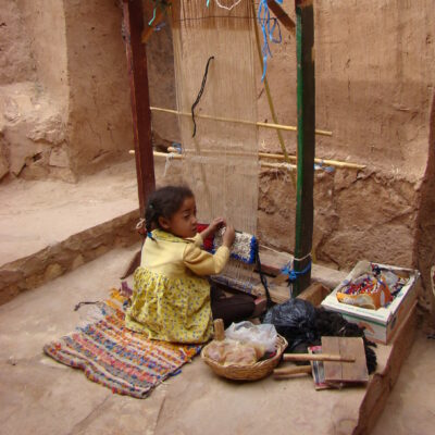 Chile stawia tamę handlu dziećmi: Komisja ds. Rodziny zatwierdza zakaz macierzyństwa zastępczego